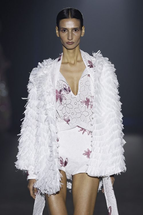 Alternative view of LOOK 3 chaqueta